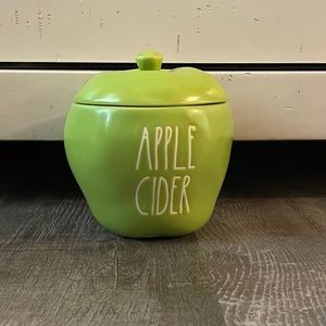 Rae Dunn 🍏 APPLE CIDER candle